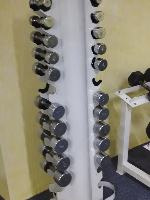 Turn cu gantere ușoare