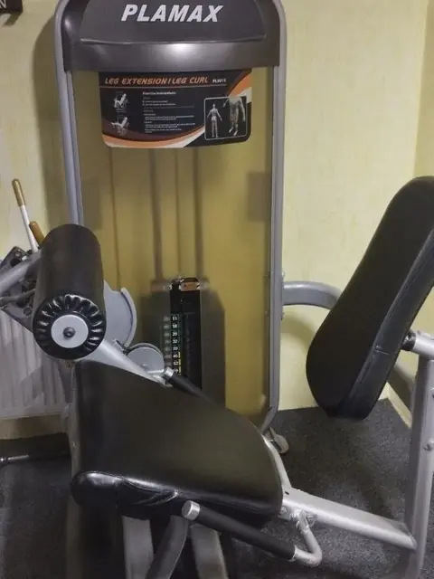 Aparat Plamax pentru extensii și flexii de picioare